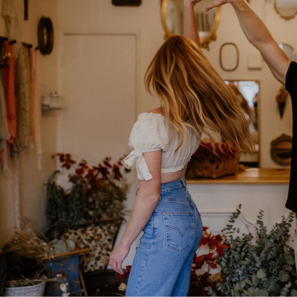 12th tribe Linen Tie Top - Picture 2 of 9